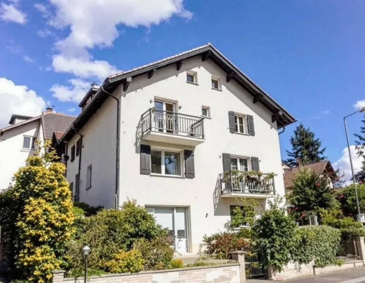 Immobilier Suisse pour les Jeunes : Pourquoi l'Attente se Prolonge-t-elle ?